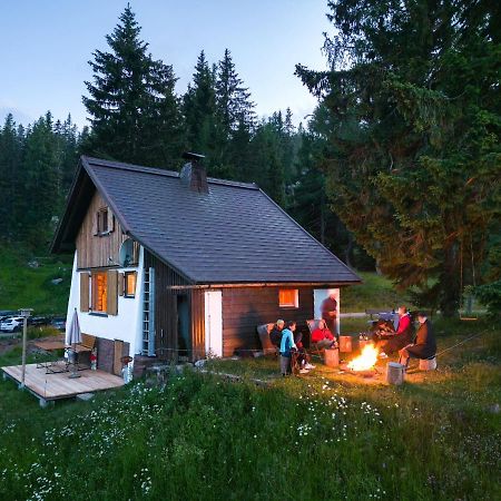 Gemuetliche Huette In Den Bergen Villa Sonnenalpe Nassfeld Luaran gambar